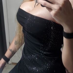 Chic Strapless Black Dress with Sparkling Accents